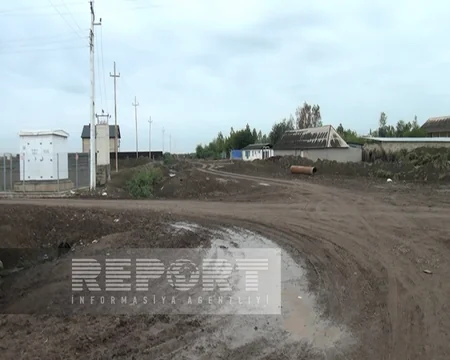 Kürdəmirin qışda palçıqlı, yayda toz-torpaqlı yolu nə vaxt abadlaşacaq? - REPORTAJ