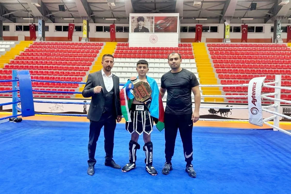 Naxçıvanlı kikboksçular Qarsdan 23 medalla qayıdıblar