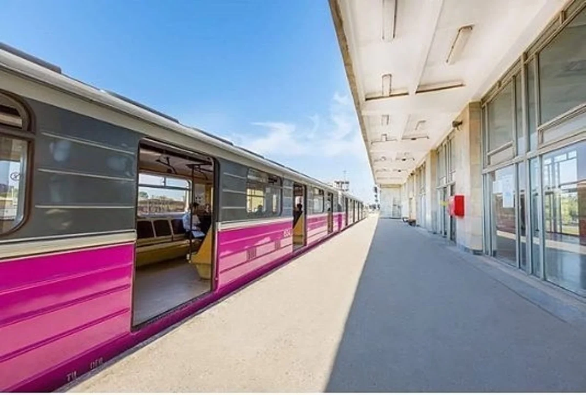 Metronun Bakmil stansiyasına hərəkət 2 günlük bərpa edilib