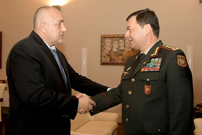Начальник генштаба ВС Азербайджана встретился с премьер-министром Болгарии