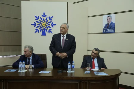 Rauf Nağıyev seçicilərlə növbəti görüşünü keçirib - FOTO