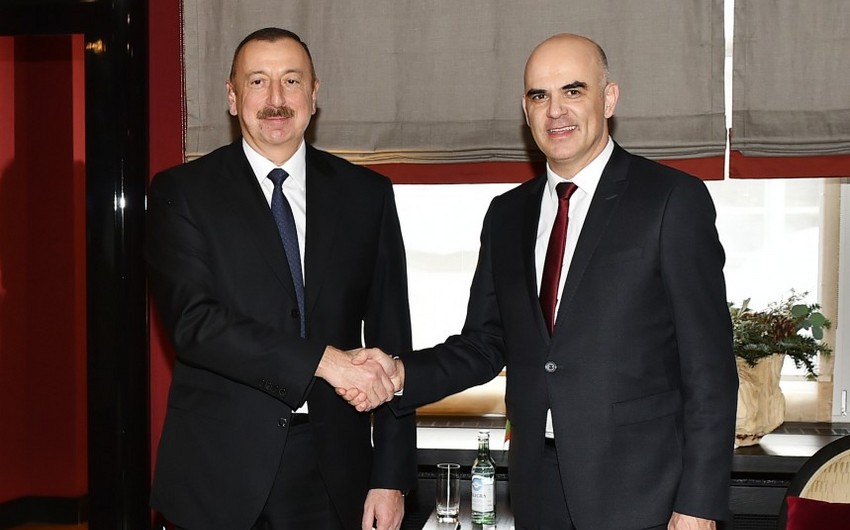 Prezident İlham Əliyev isveçrəli həmkarı Alain Berset ilə görüşüb