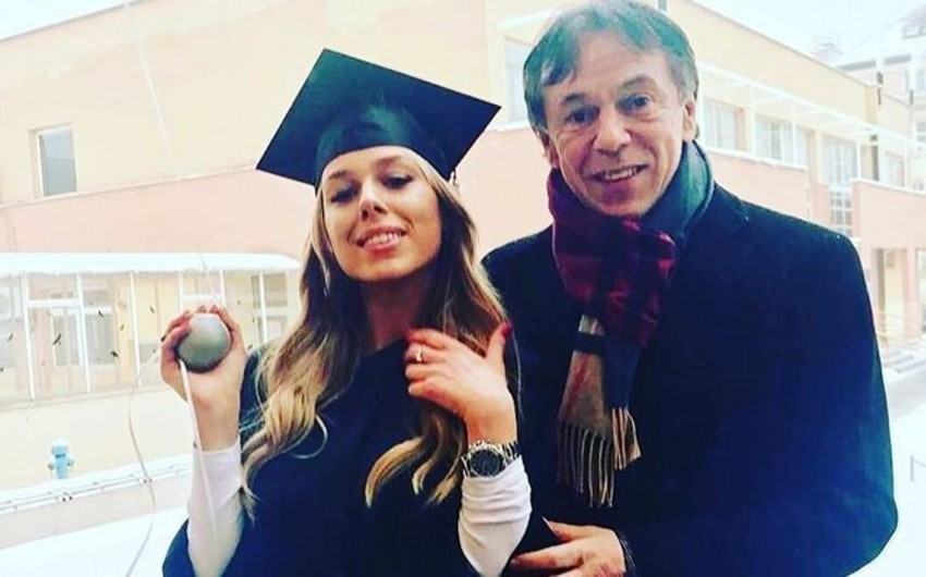 Millimizin sabiq baş məşqçisi baba oldu