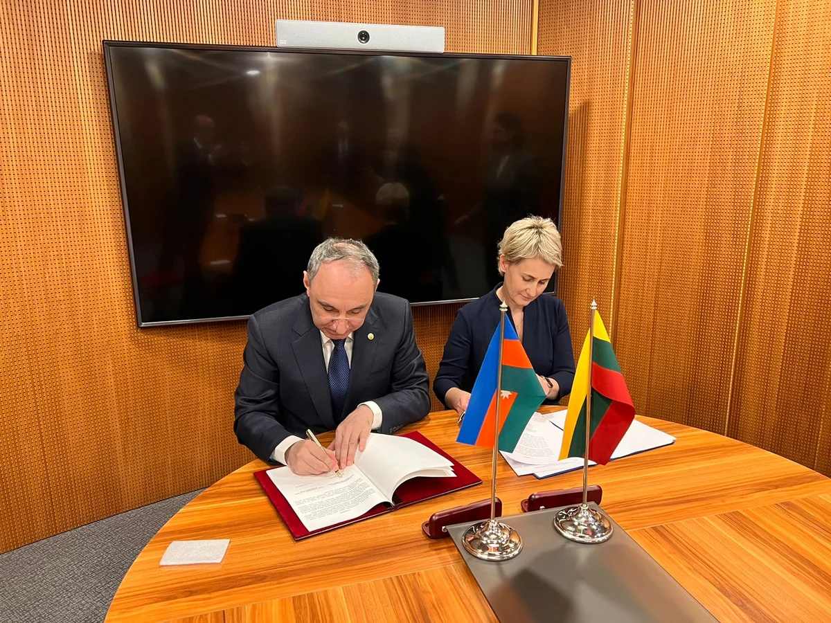 Azərbaycan və Litva baş prokurorluqları arasında memorandum imzalanıb
