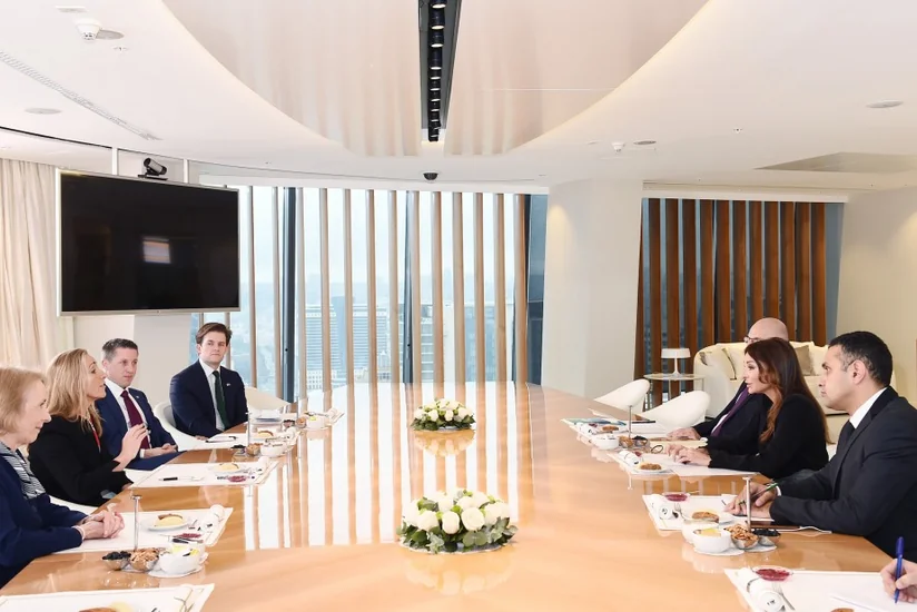 Mehriban Əliyeva: Böyük Britaniya və Azərbaycan arasındakı münasibətləri yüksək qiymətləndirirəm  - YENİLƏNİB