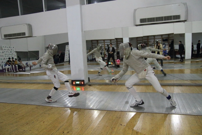 Qılıncoynatma üzrə yeniyetmə və gənclər arasında Azərbaycan birinciliyinə yekun vurulub