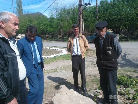 Oğuzda üzərində qayaüstü təsvirlər, yazılar olan qədim daş tapılıb