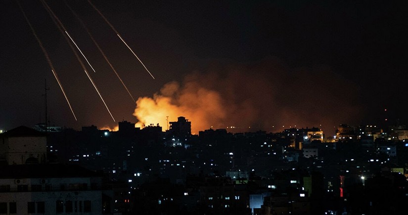 Israeli attack on Gaza City kills four Al Jazeera journalists 
