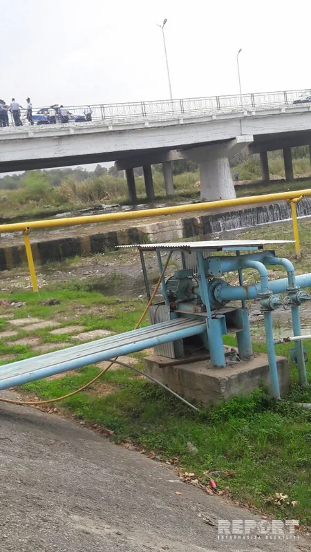 Установлена личность женщины, бросившейся с моста в Газахе - ОБНОВЛЕНО - ФОТО