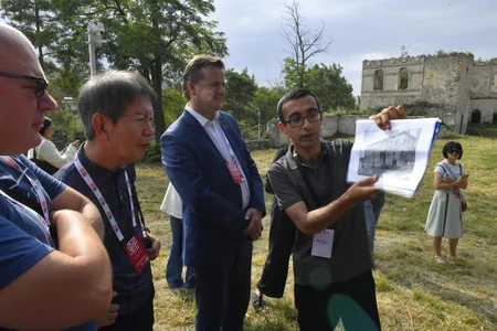 Şuşa Qlobal Media Forumunun iştirakçıları Şuşa şəhərinin tarixi məkanları ilə tanış olublar