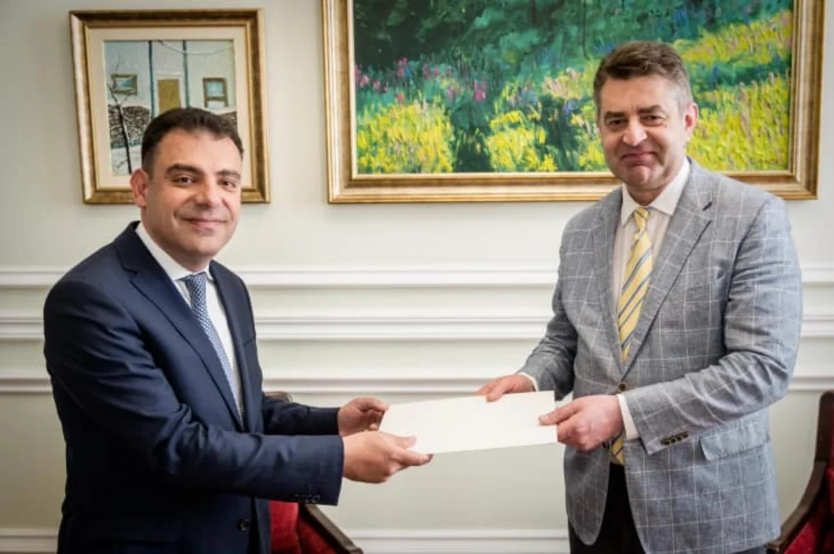 Azərbaycan səfiri etimadnaməsinin surətini Ukrayna XİN-ə təqdim edib