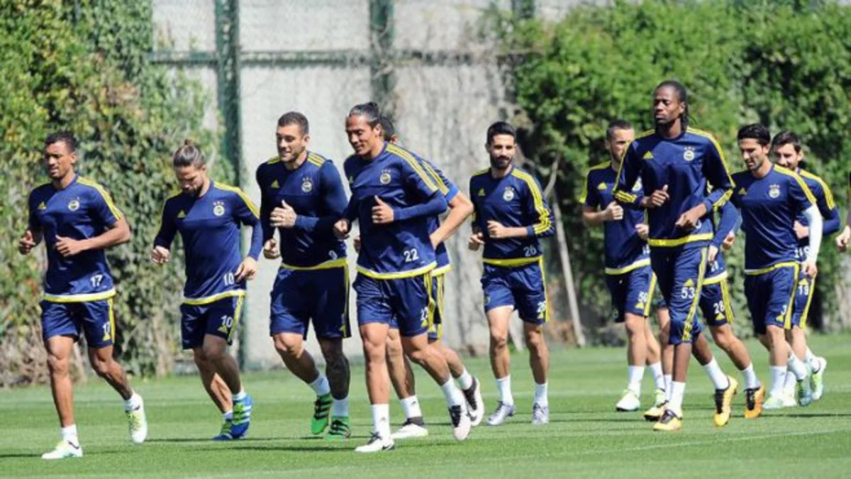 ​Fənərbağça klubu 2 oyun üçün 1.5 milyon dollar mükafat ayırıb