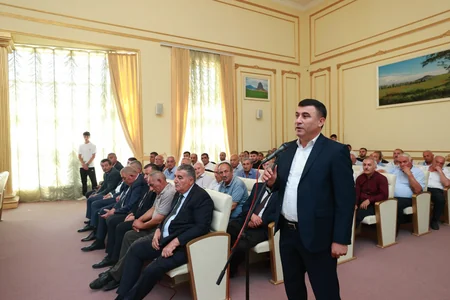 На таможенно-пограничном посту Красный мост заработал офис KOB dostu