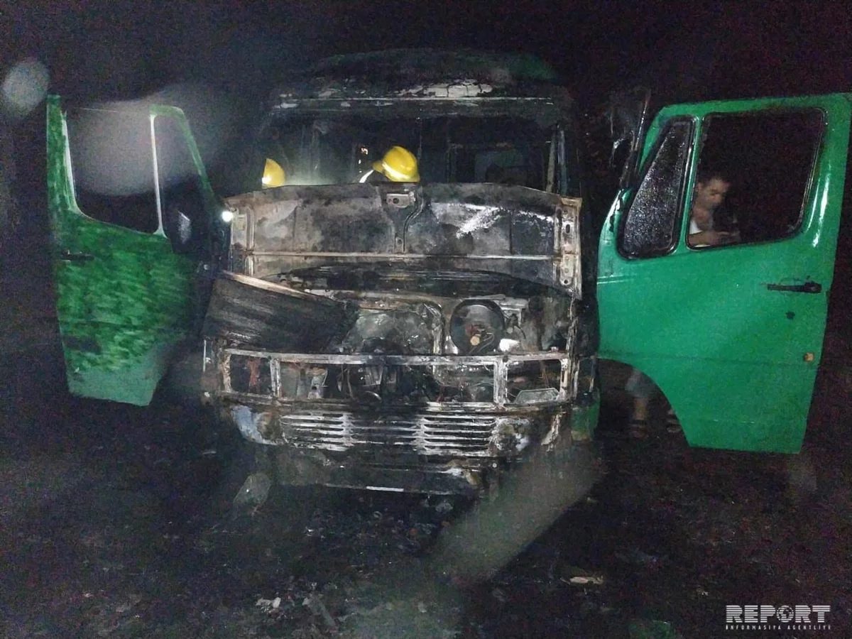 Göyçayda mikroavtobus yanıb - FOTO