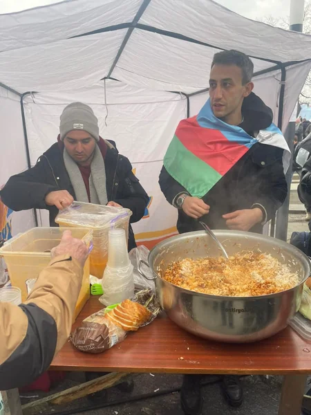 Lvovda soydaşlarımız üçün səyyar qida məntəqələri yaradılıb