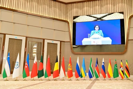 Sahibə Qafarova qadın parlament sədrlərini minalarla bağlı məsələyə diqqət yetirməyə çağırıb