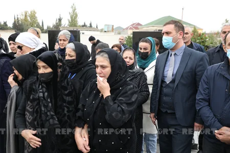 В Баку почтена светлая память братьев-шехидов, погибших в один день