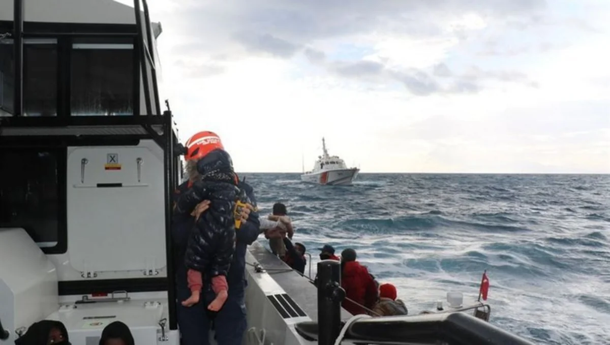 Migrant boat sinks off Turkey 