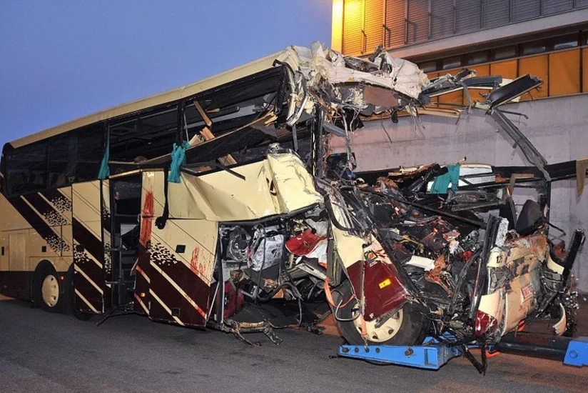 Fil Dişi Sahilində baş vermiş yol qəzasında 13 nəfər ölüb