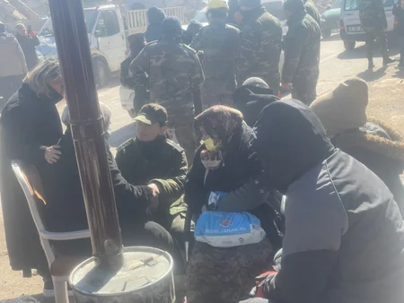 Azərbaycan psixoloqları Türkiyədə zəlzələdən zərərçəkənlərə xidmət göstərir