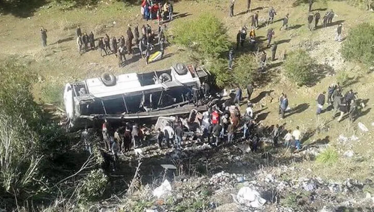 Tunisdə iki avtobus toqquşub, 2 nəfər ölüb, 70-i yaralanıb