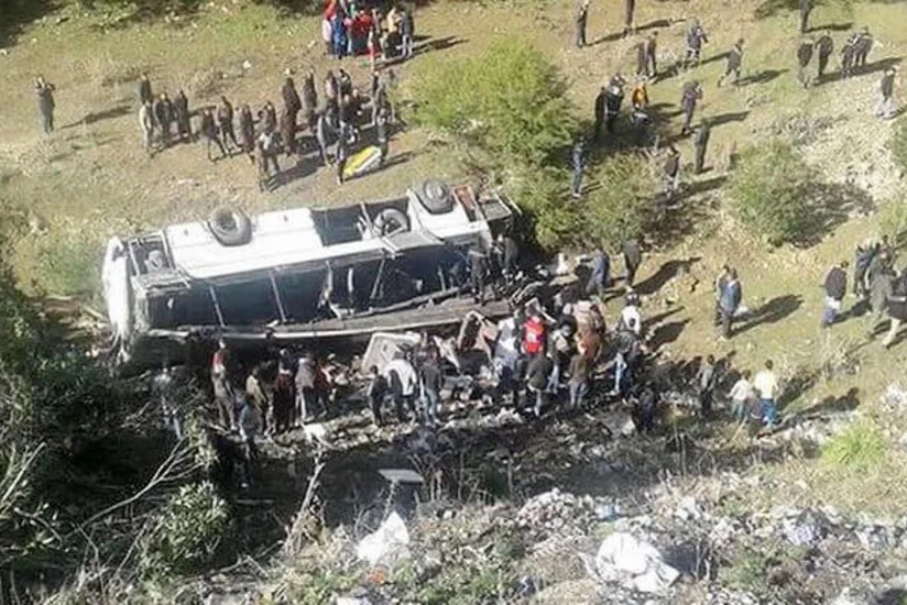 Два человека погибли и 70 пострадали в ДТП с автобусами в Тунисе