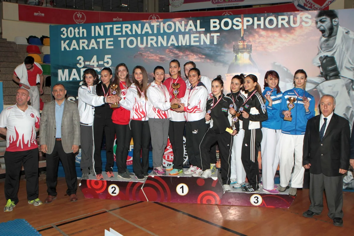 Azərbaycan karateçiləri Bosfor turnirində 19 medal qazanıblar