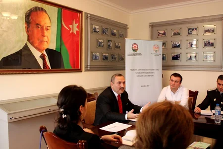 Miqrantların ölkə ərazisində daimi yaşaması və müvəqqəti  olma şərtləri müzakirə olunub