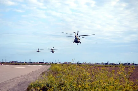Hərbi Hava Qüvvələri helikopter bölmələrinin taktiki-uçuş məşqləri keçirilib - VİDEO
