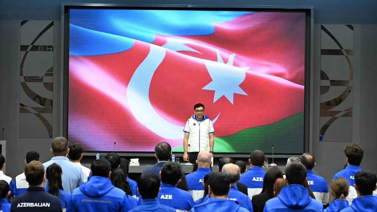 Fərid Qayıbov beynəlxalq yarışlarda uğur qazanan idmançılarla görüşüb