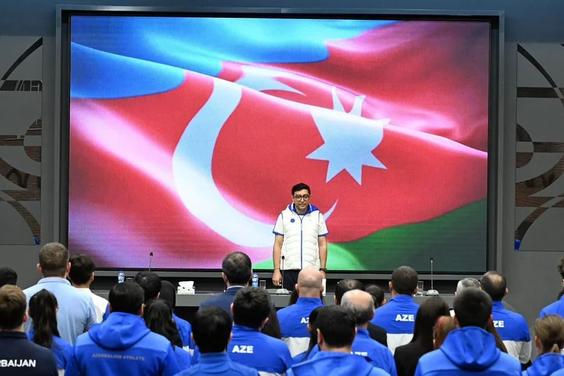 Fərid Qayıbov beynəlxalq yarışlarda uğur qazanan idmançılarla görüşüb