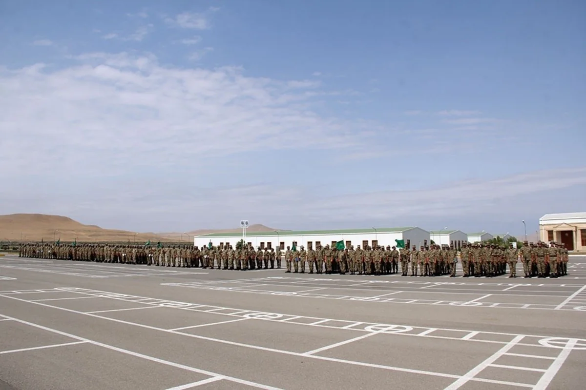 Gənc zabitlər Azərbaycan Ordusunda xidmətə başlayıb