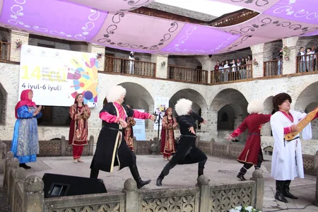 Şəki “İpək yolu” XIV Beynəlxalq Musiqi Festivalına start verilib