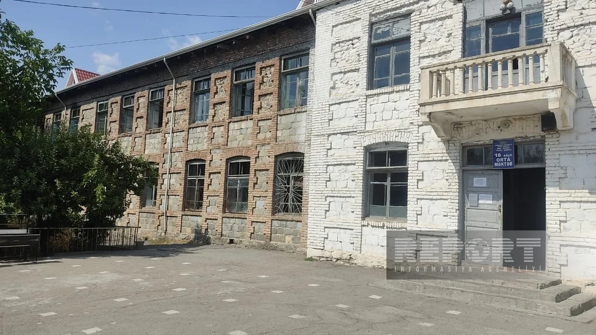 Şəkidə 75 il əvvəl tikilən məktəb qəzalı vəziyyətə düşüb