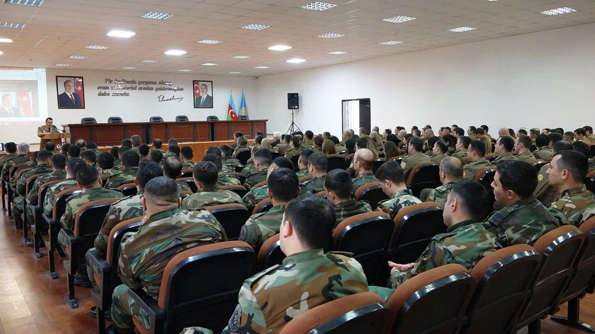 FHN-in Mülki müdafiə qoşunlarının komandanlığında nümunəvi məşğələ keçirilib