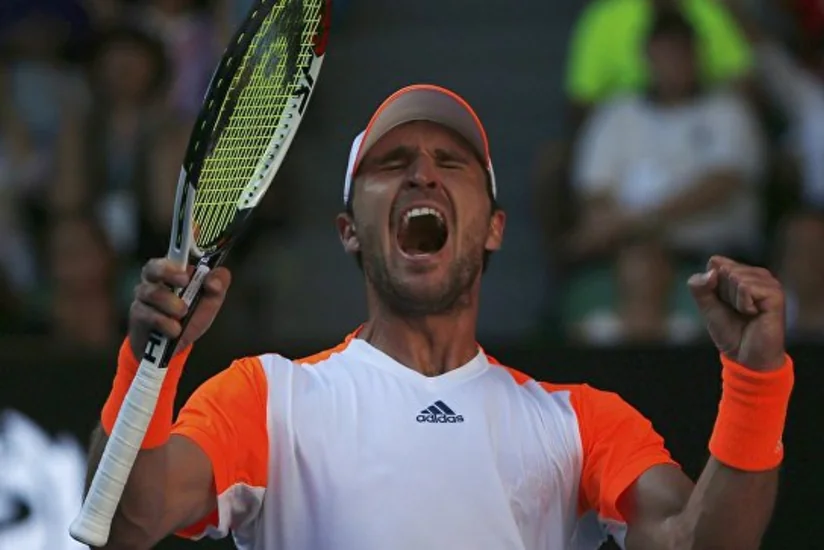 Dünyanın birnömrəli raketka ustası Australian Openin 1/8 finalında məğlub olub