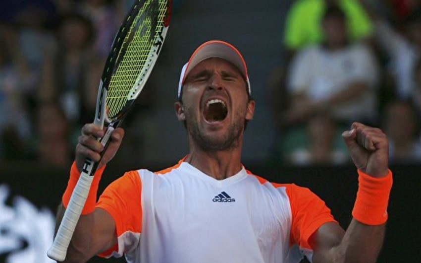 Dünyanın birnömrəli raketka ustası Australian Openin 1/8 finalında məğlub olub