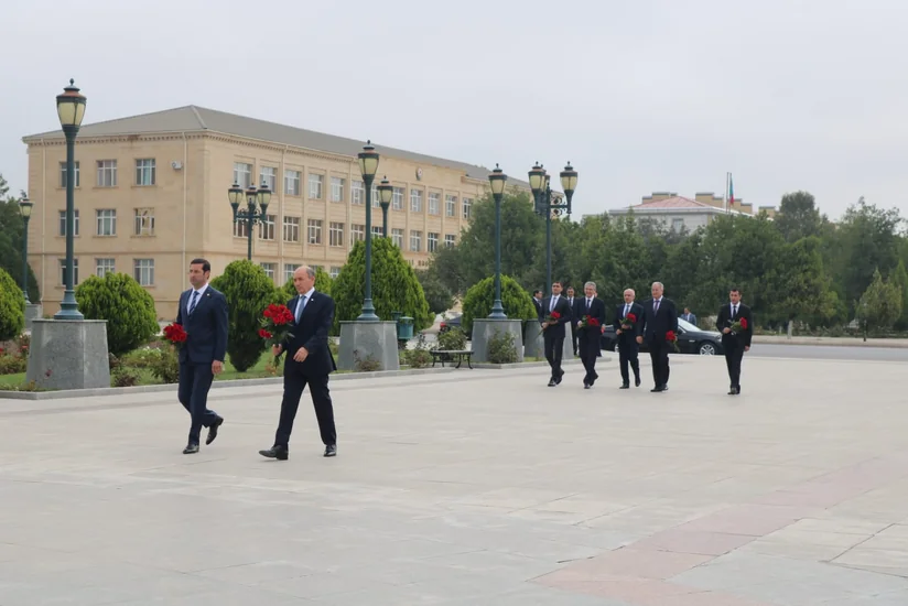 Ədliyyə naziri Fikrət Məmmədov Naxçıvana gedib