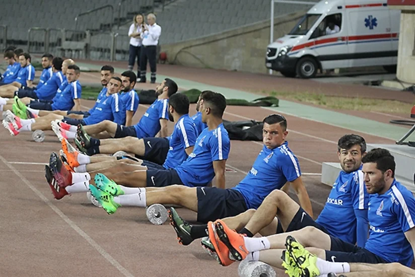 Azərbaycan millisinin 3 futbolçusu Şimali İrlandiya ilə oyunun iştirak ərizəsinə daxil edilməyib