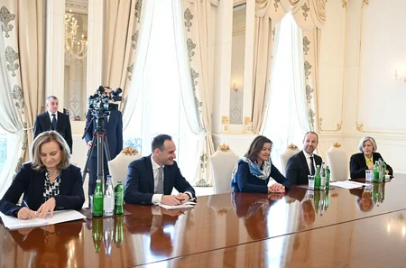 Prezident İlham Əliyev Sloveniyanın xarici işlər nazirini qəbul edib - YENİLƏNİB