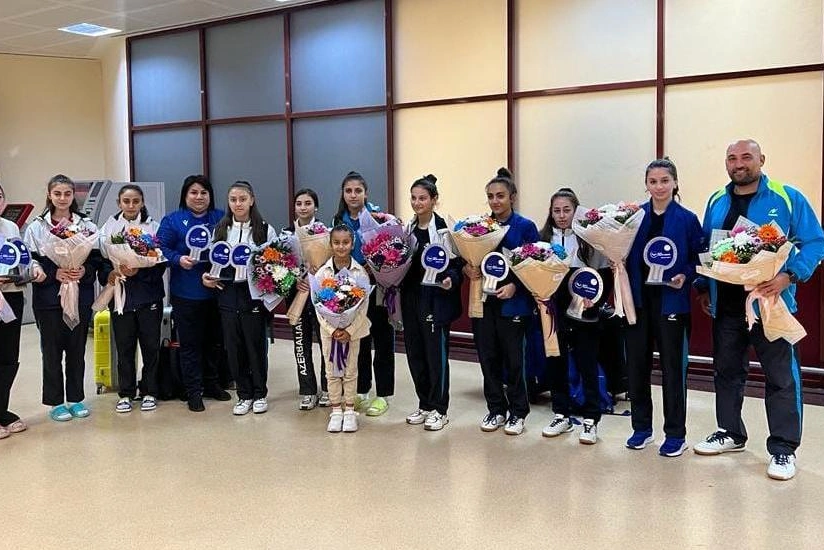 Beynəlxalq turnirdə 9 medal qazanan Azərbaycan tennisçiləri Vətənə qayıdıblar