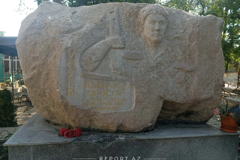 Армяне подвергли обстрелу бюст Национального героя Азербайджана в Тертере