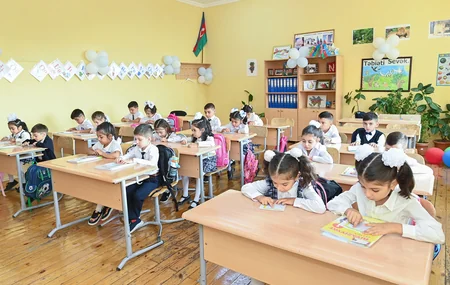 Təhsil Nazirliyi 45 minə yaxın şagirdə pulsuz məktəbli ləvazimatı verib