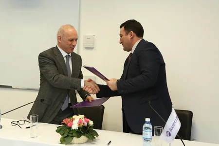 ​“Azercell” Dövlət Neft və Sənaye Universiteti ilə əməkdaşlıq memorandumu imzalayıb
