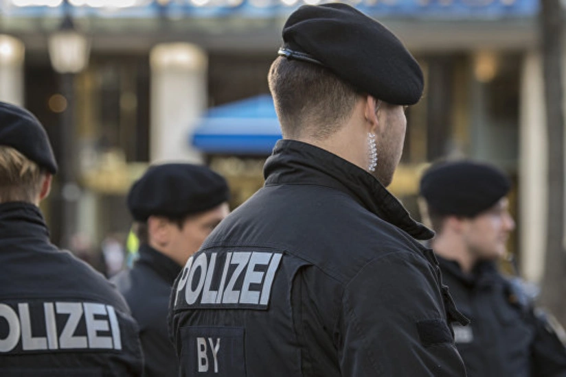 Almaniyada yeniyetmənin məktəbdə qaz balonundan istifadəsi zamanı 30 şagirdin səhhətində problem yaranıb