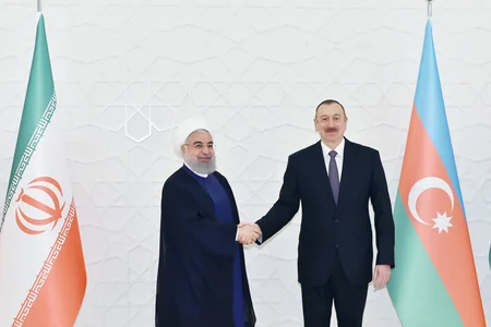 Azərbaycanda İran Prezidenti Həsən Ruhaninin rəsmi qarşılanma mərasimi olub