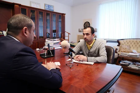 Deputat Adil Əliyev: “Vəzifə daşıyıb, xəbər saytına sahib olmaq çox təhlükəlidir” - MÜSAHİBƏ