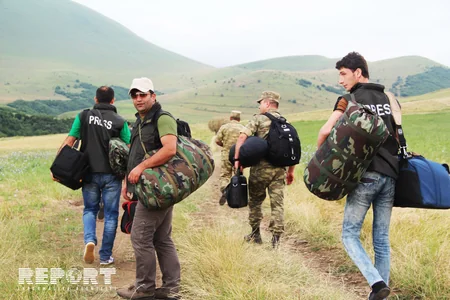 Azərbaycan jurnalistləri üçün təcrübə poliqonu təlimləri keçirilib - FOTO - VİDEO