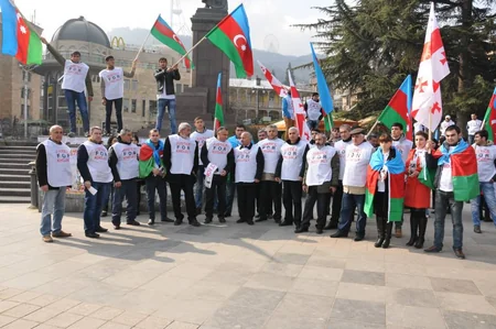 Tbilisidə Xocalıya ədalət kampaniyası çərçivəsində yürüş keçirilib