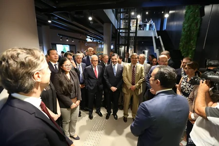 Представители дипломатического корпуса ознакомились с первым центром DOST